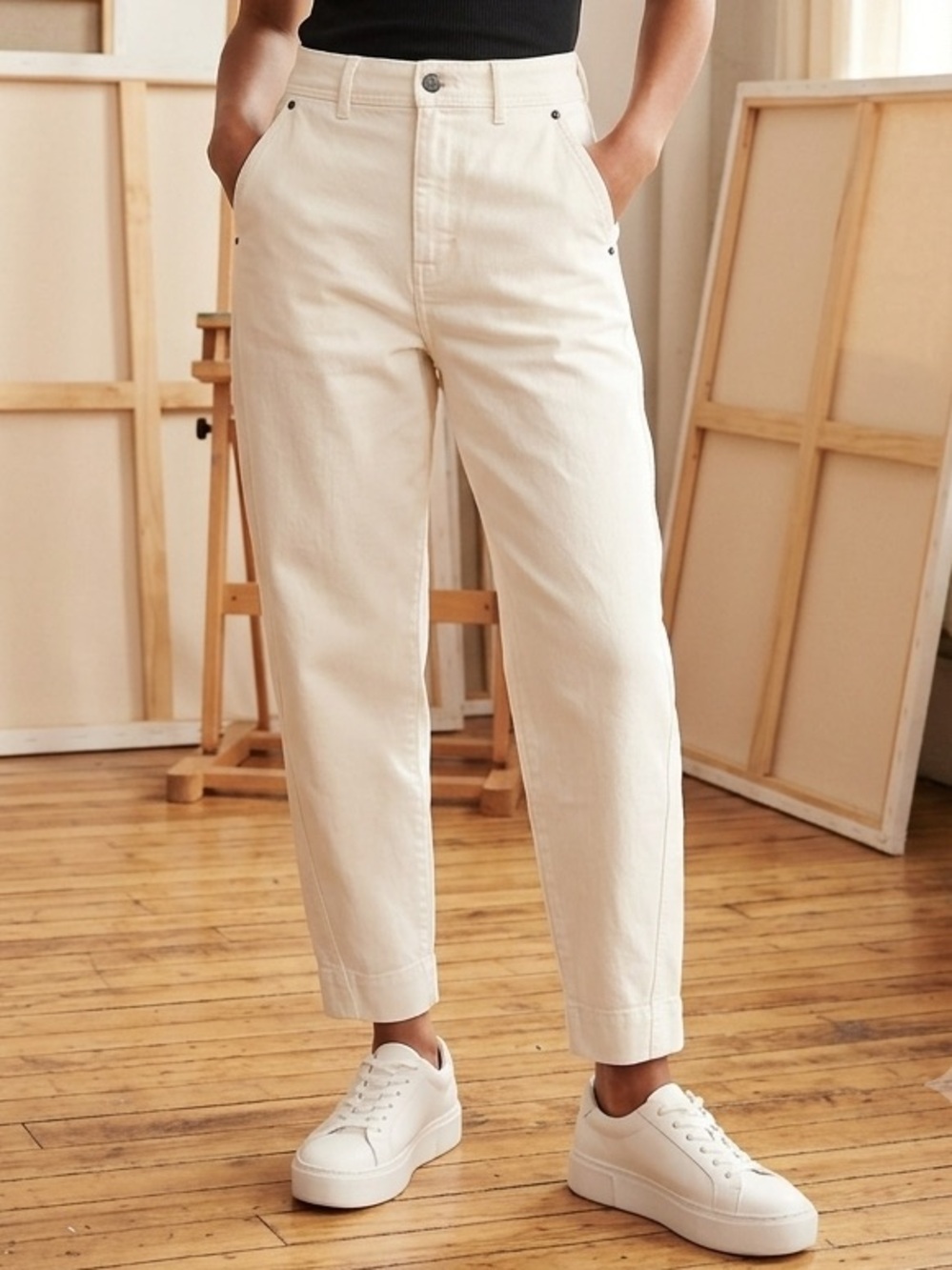 NWT Women’s GAP Barrel Khaki High Rise Off White Sz 4
